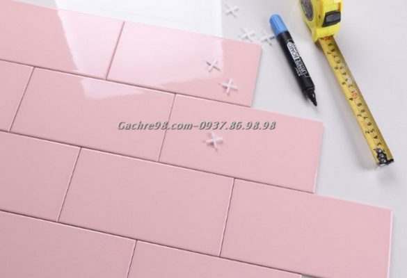 Gạch thẻ ốp tường màu hồng