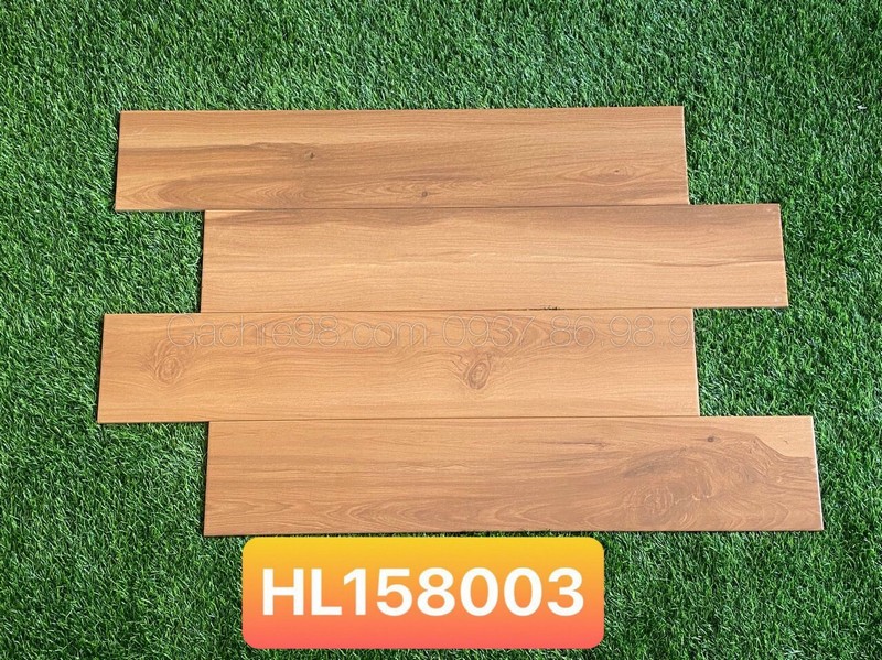 Gạch gỗ 15x80 trung quốc 158003