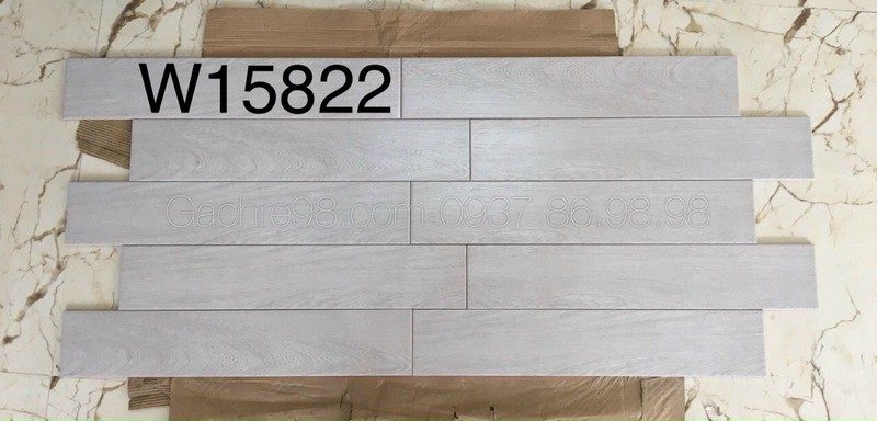 Gạch gỗ 15x80 trung quốc 15822