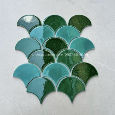 Giá gạch mosaic vảy cá màu xanh